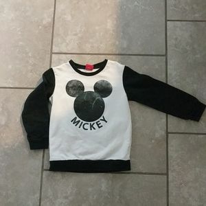 Long sleeve Mickey shirt